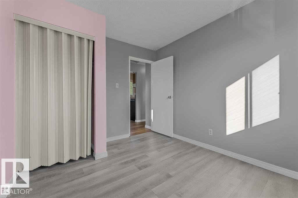 Photo 19 of 4912 36 Av Nw, Edmonton AB