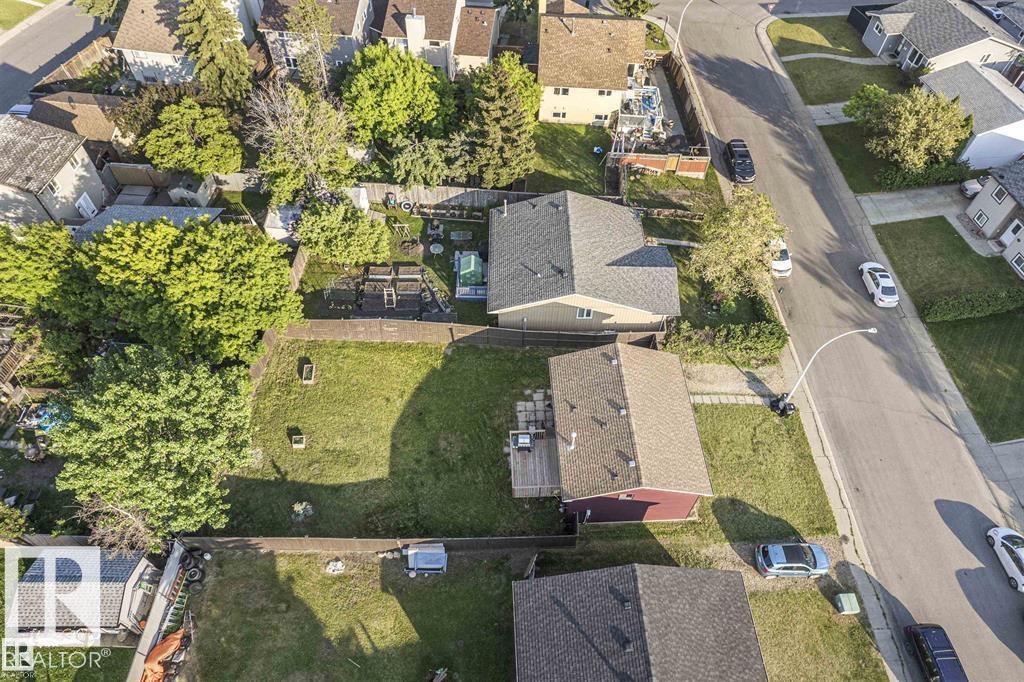 Photo 6 of 4912 36 Av Nw, Edmonton AB