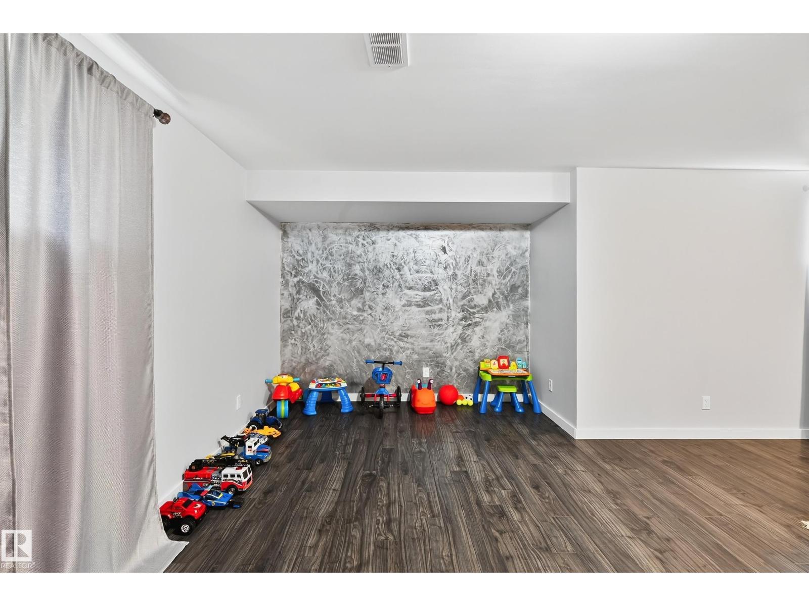Photo 16 of 20615 130 Av Nw, Edmonton AB