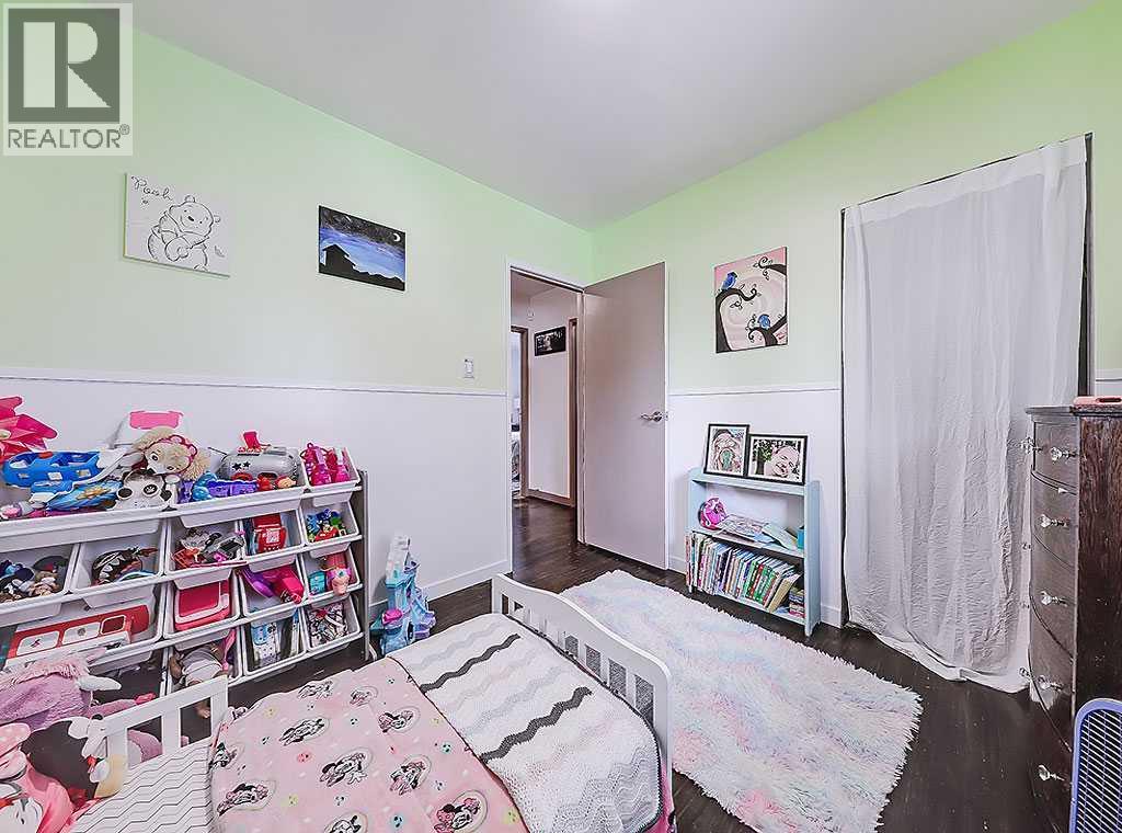 Single Family House Bungalow for Sale in  Valentine Crescent SE Penbrooke Meadows Calgary 