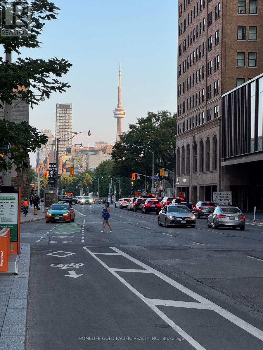 Photo 24 of 2313 155 Yorkville Avenue, Toronto ON