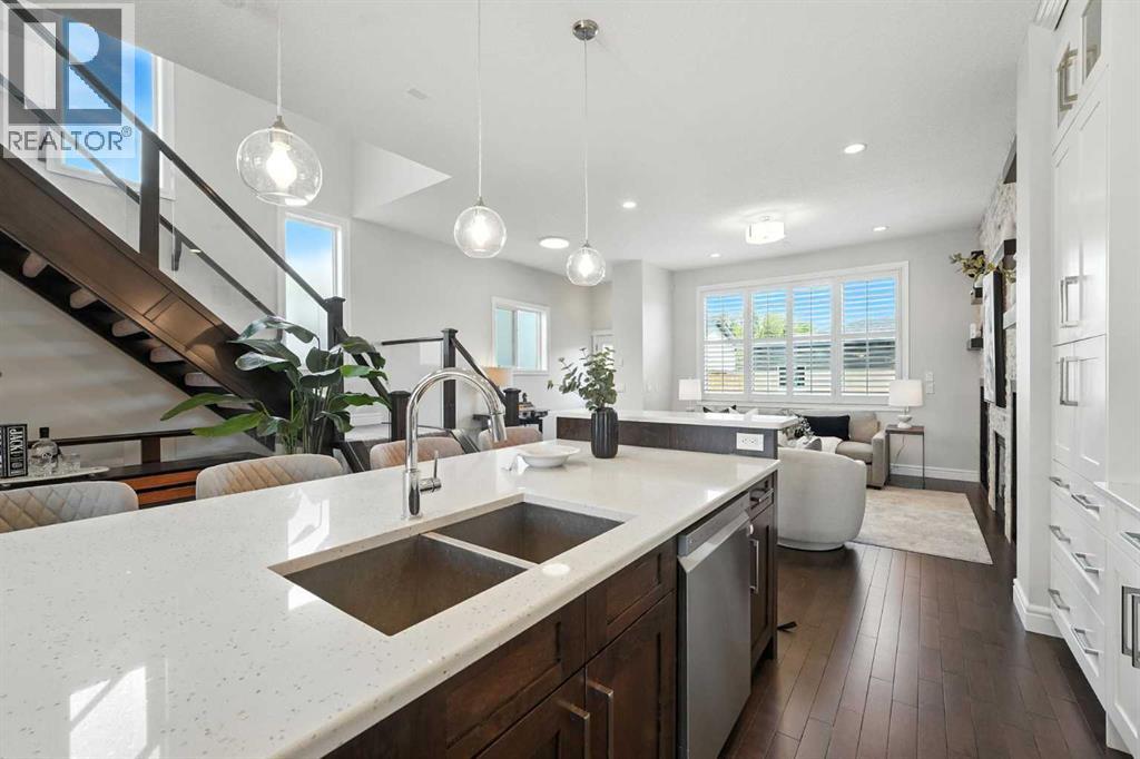Single Family House for Sale in   Street NW Parkdale Calgary 