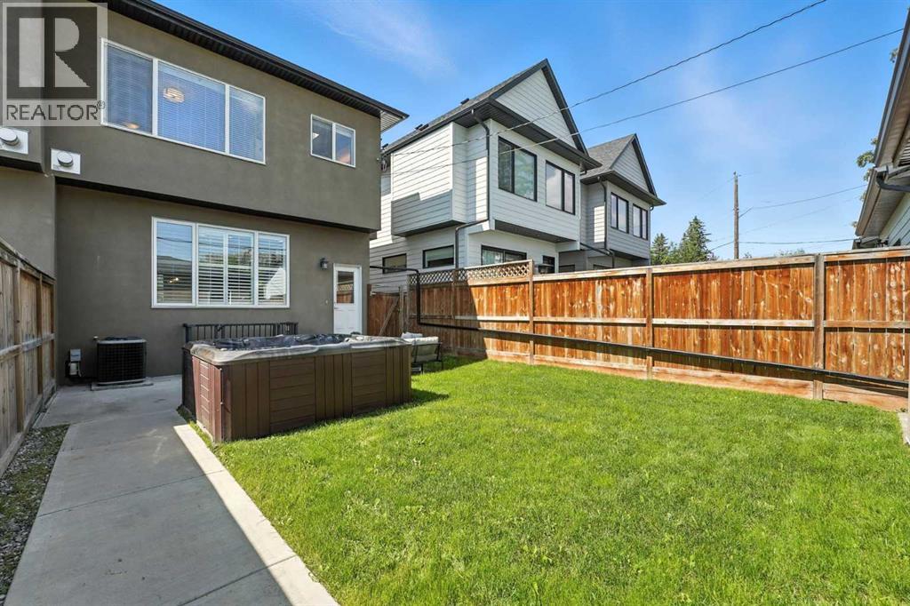 Single Family House for Sale in   Street NW Parkdale Calgary 