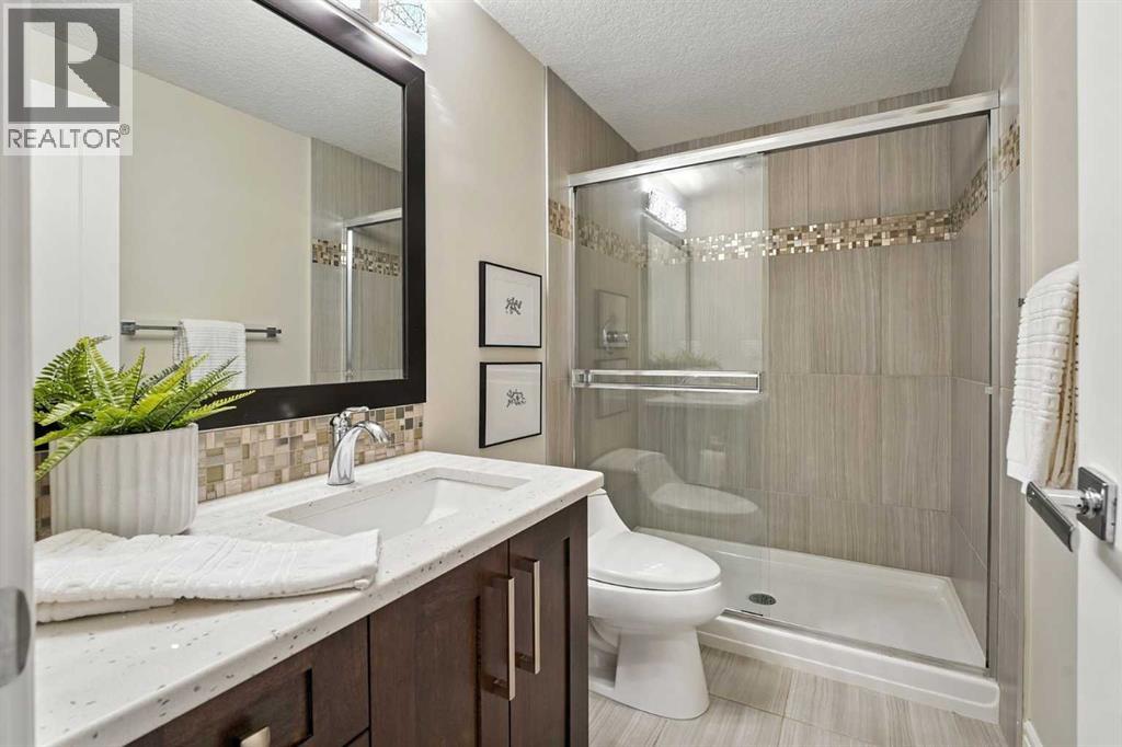 Single Family House for Sale in   Street NW Parkdale Calgary 