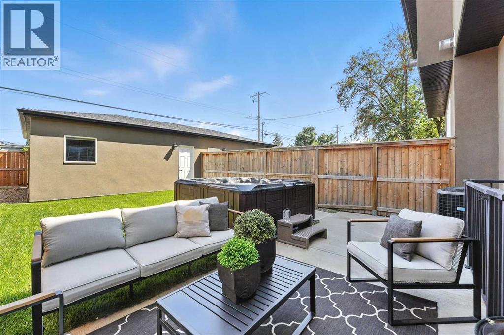Single Family House for Sale in   Street NW Parkdale Calgary 
