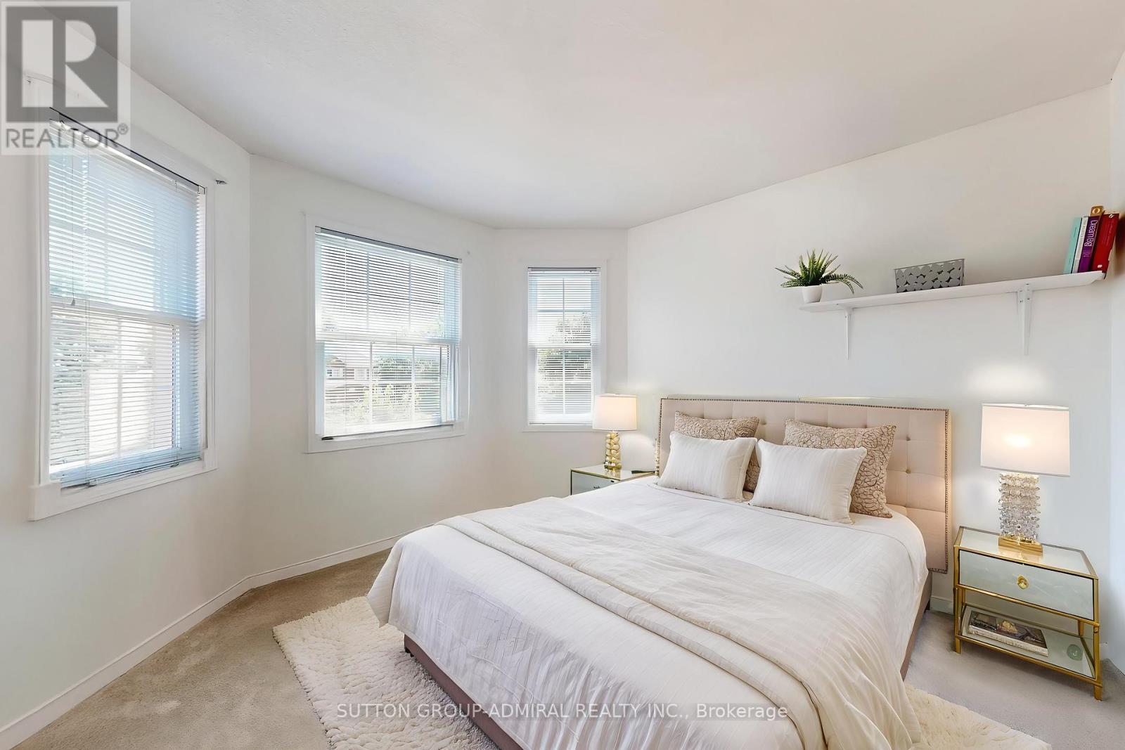 Photo 9 of 184 Hanmer Street W, Barrie ON