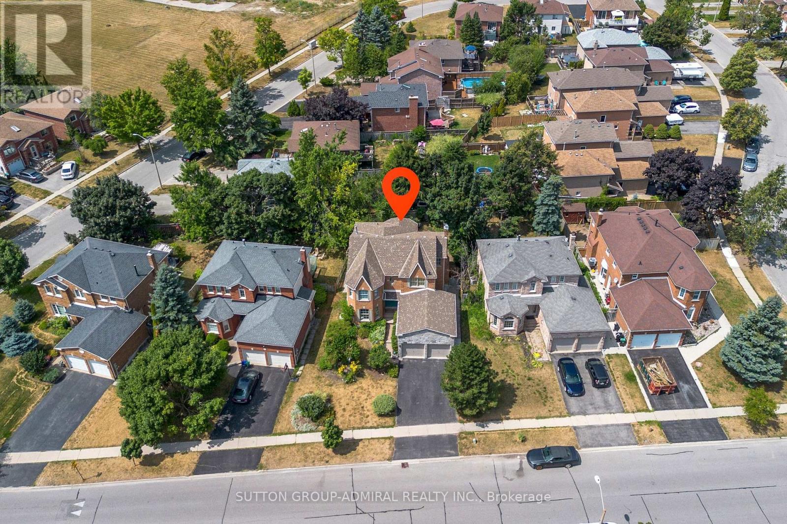 Photo 17 of 184 Hanmer Street W, Barrie ON