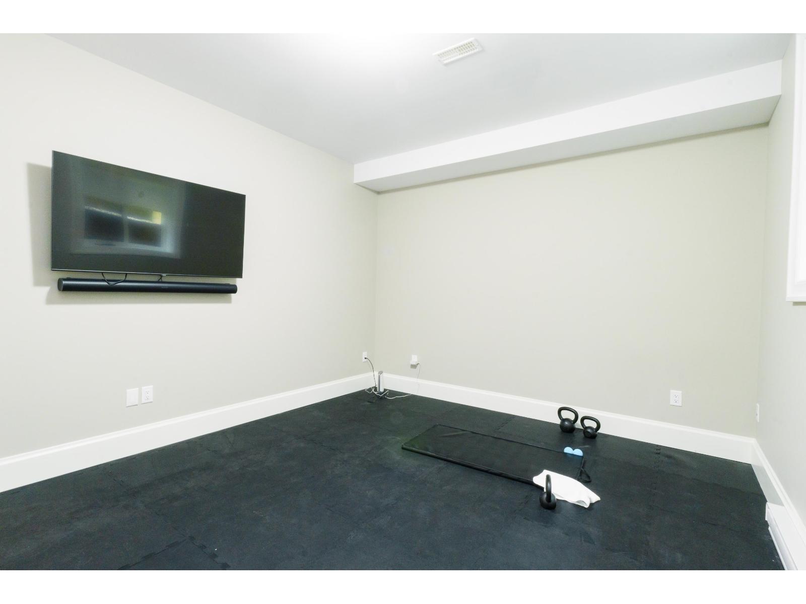 Photo 31 of 8954 Mackie Street, Langley BC