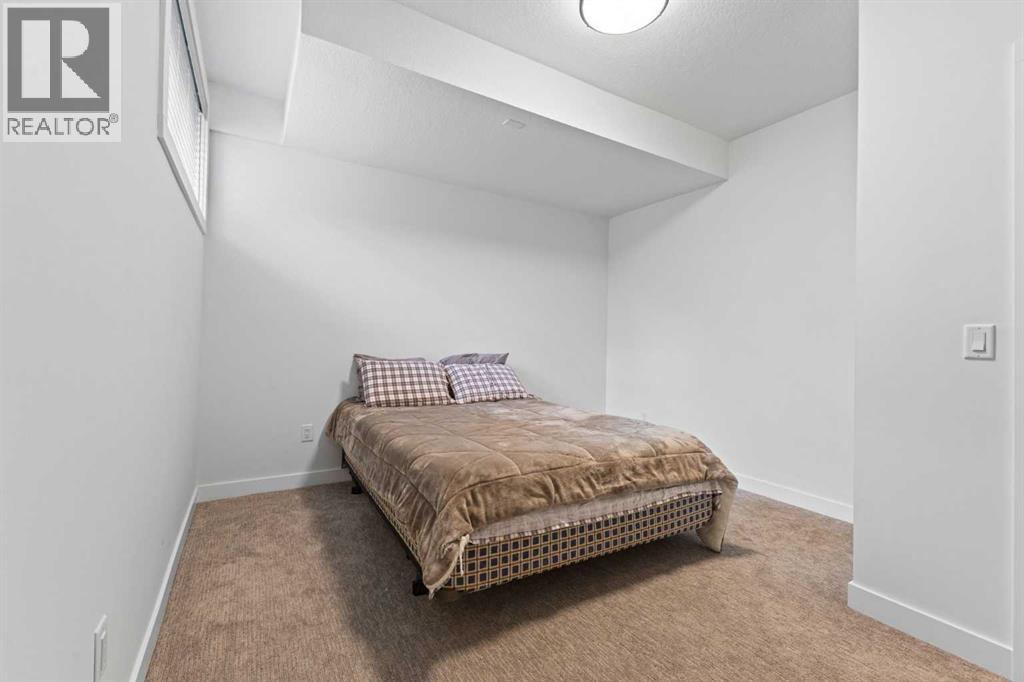 Single Family House for Sale in    Avenue NW Montgomery Calgary 