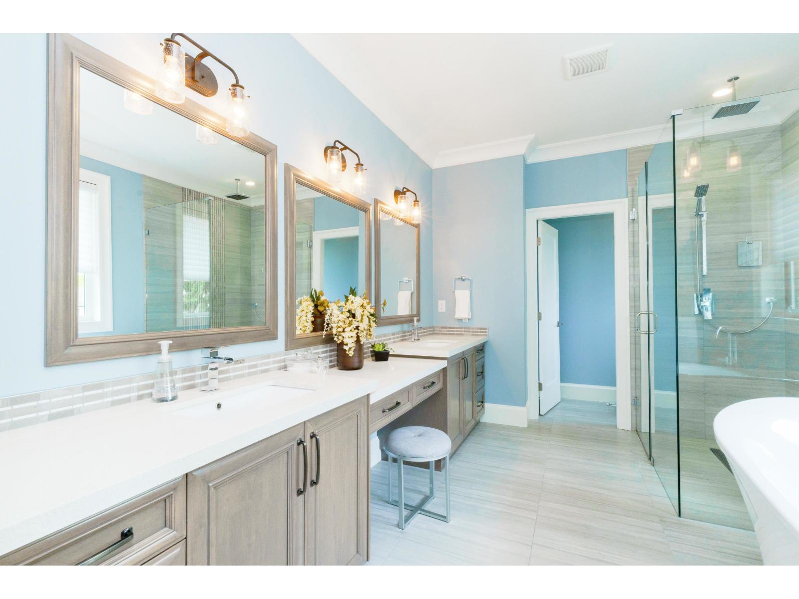 Photo 17 of 8954 Mackie Street, Langley BC