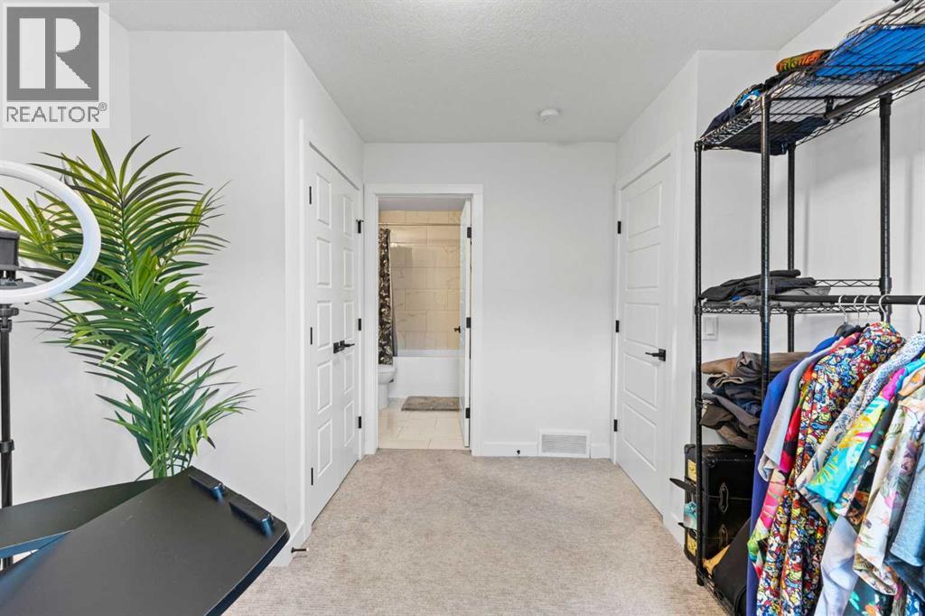 Single Family House for Sale in    Avenue NW Montgomery Calgary 