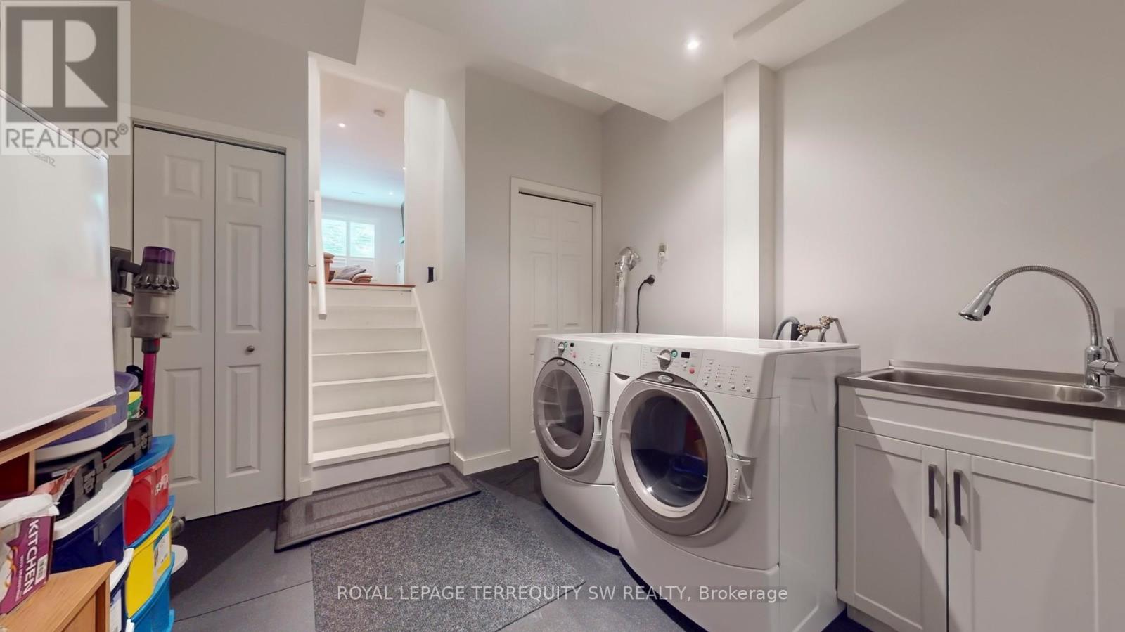 Photo 30 of 3981 Tacc Drive, Mississauga ON