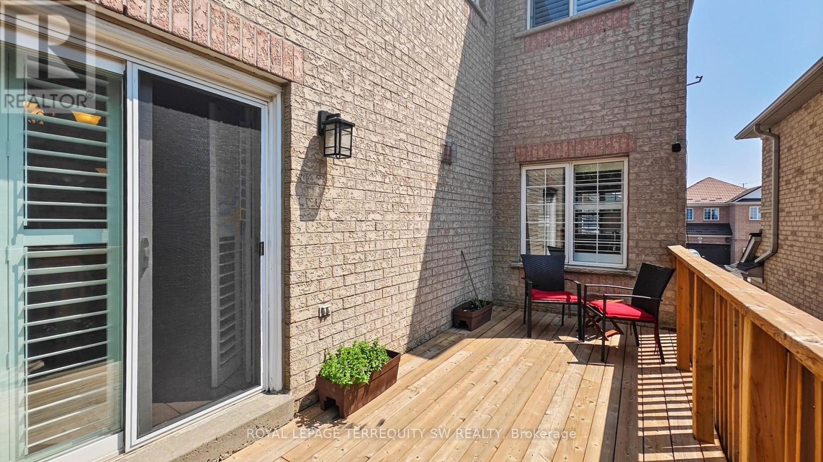 Photo 31 of 3981 Tacc Drive, Mississauga ON