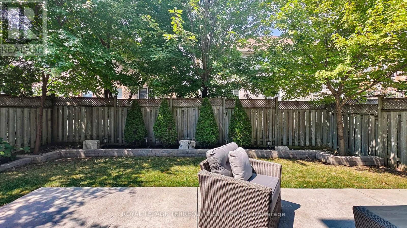 Photo 34 of 3981 Tacc Drive, Mississauga ON