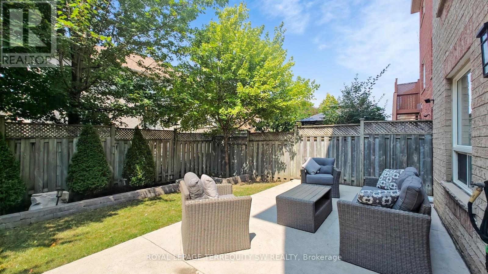 Photo 35 of 3981 Tacc Drive, Mississauga ON
