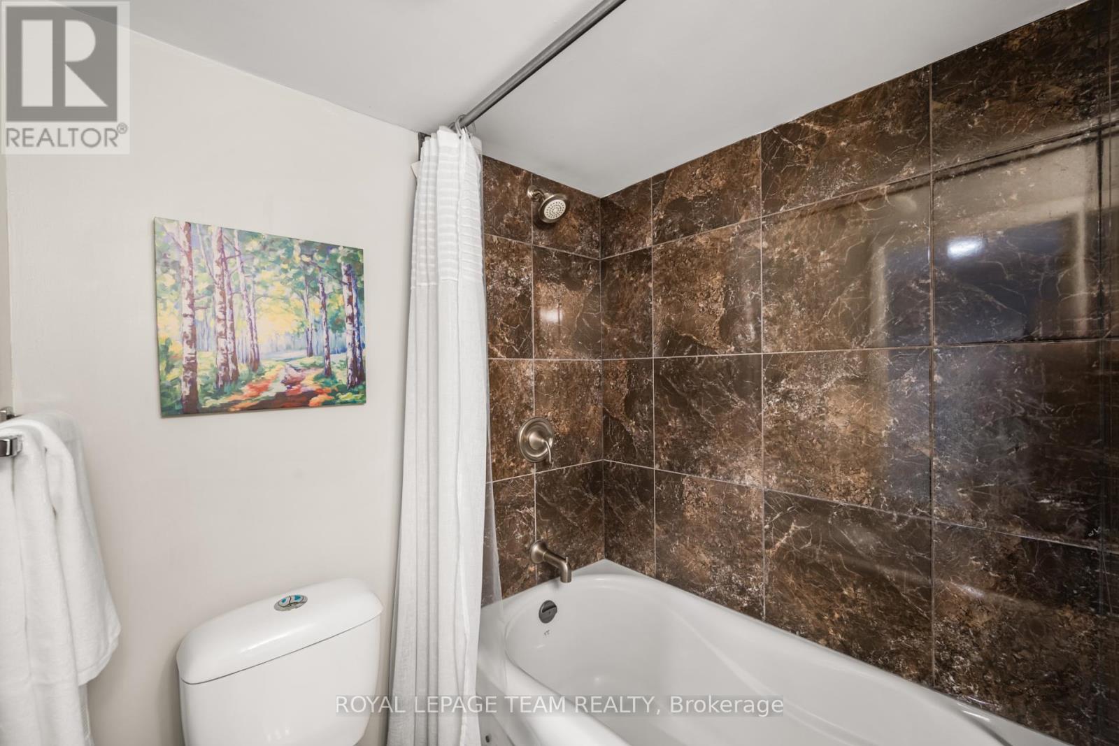 Photo 19 of 202 309 Cumberland Street, Ottawa ON
