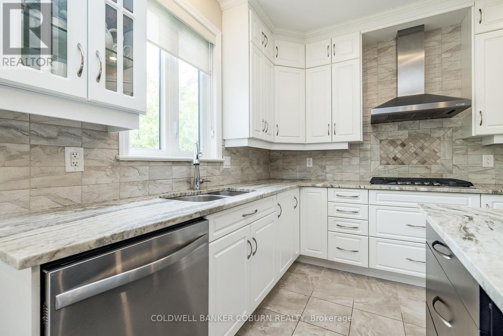 Photo 15 of 549 Osmond Daley Drive, Ottawa ON