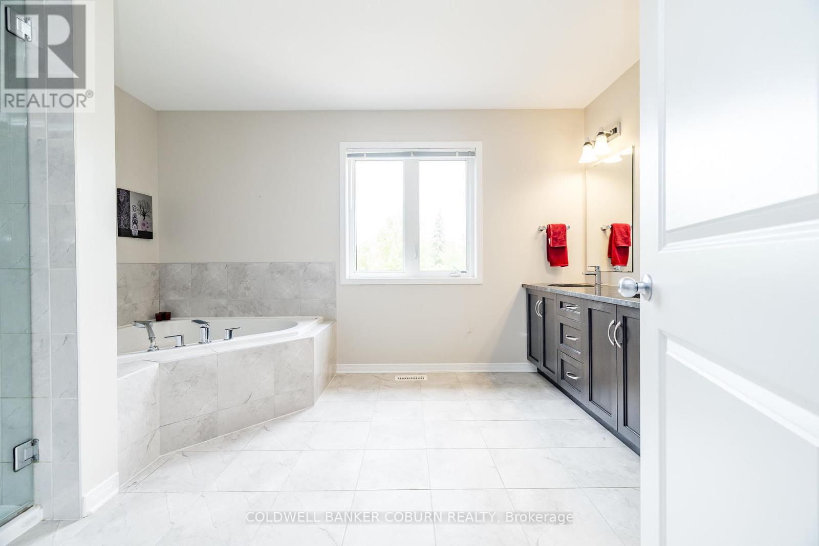 Photo 27 of 549 Osmond Daley Drive, Ottawa ON