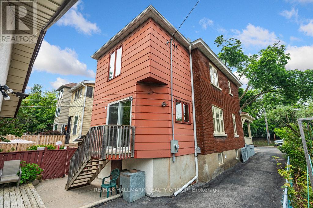 Photo 35 of 386 First Avenue, Ottawa ON