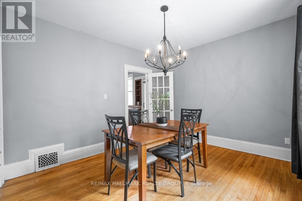 Photo 10 of 388 First Avenue, Ottawa ON