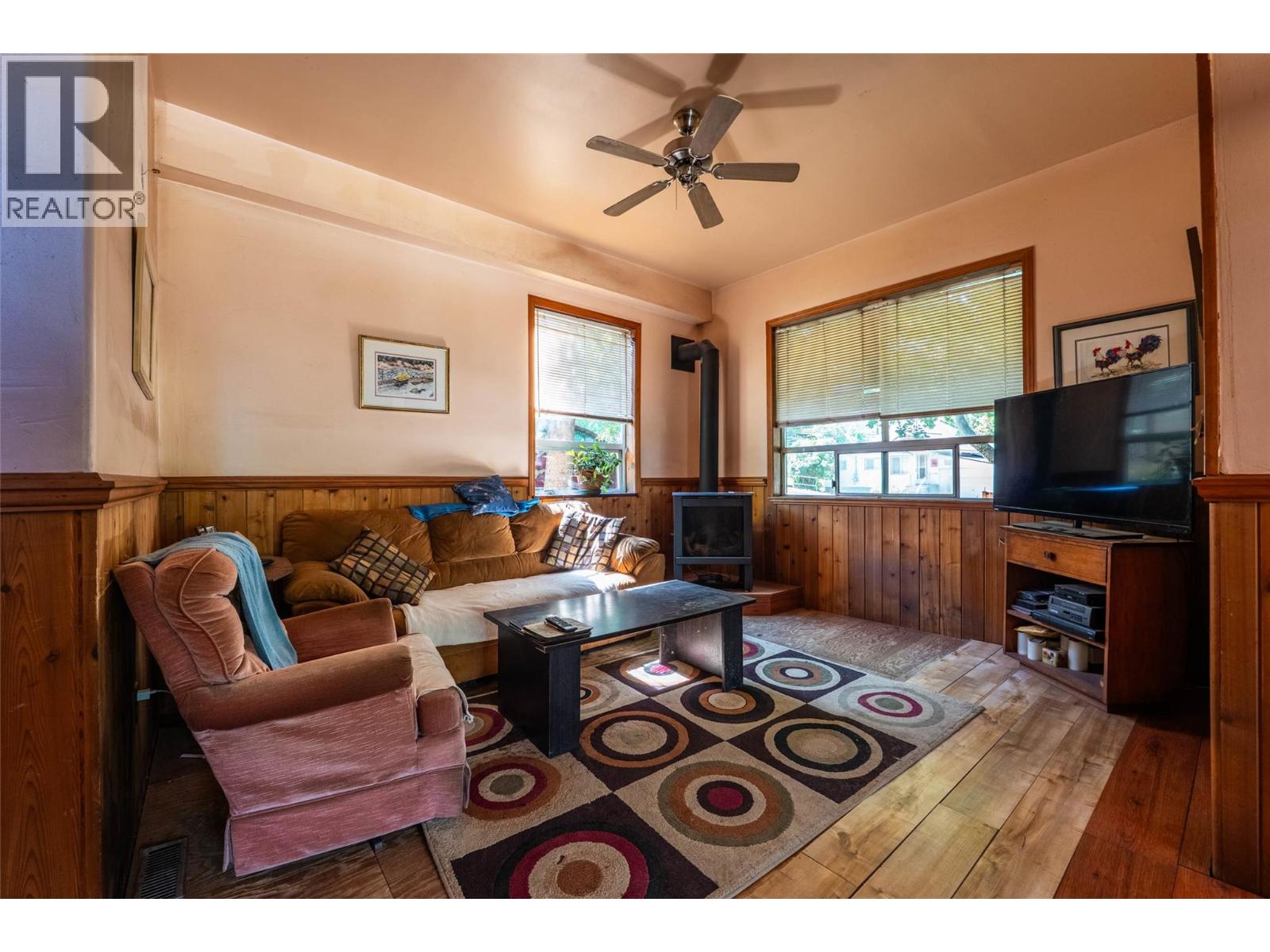 Photo 10 of 1417 Stanley Street, Nelson BC