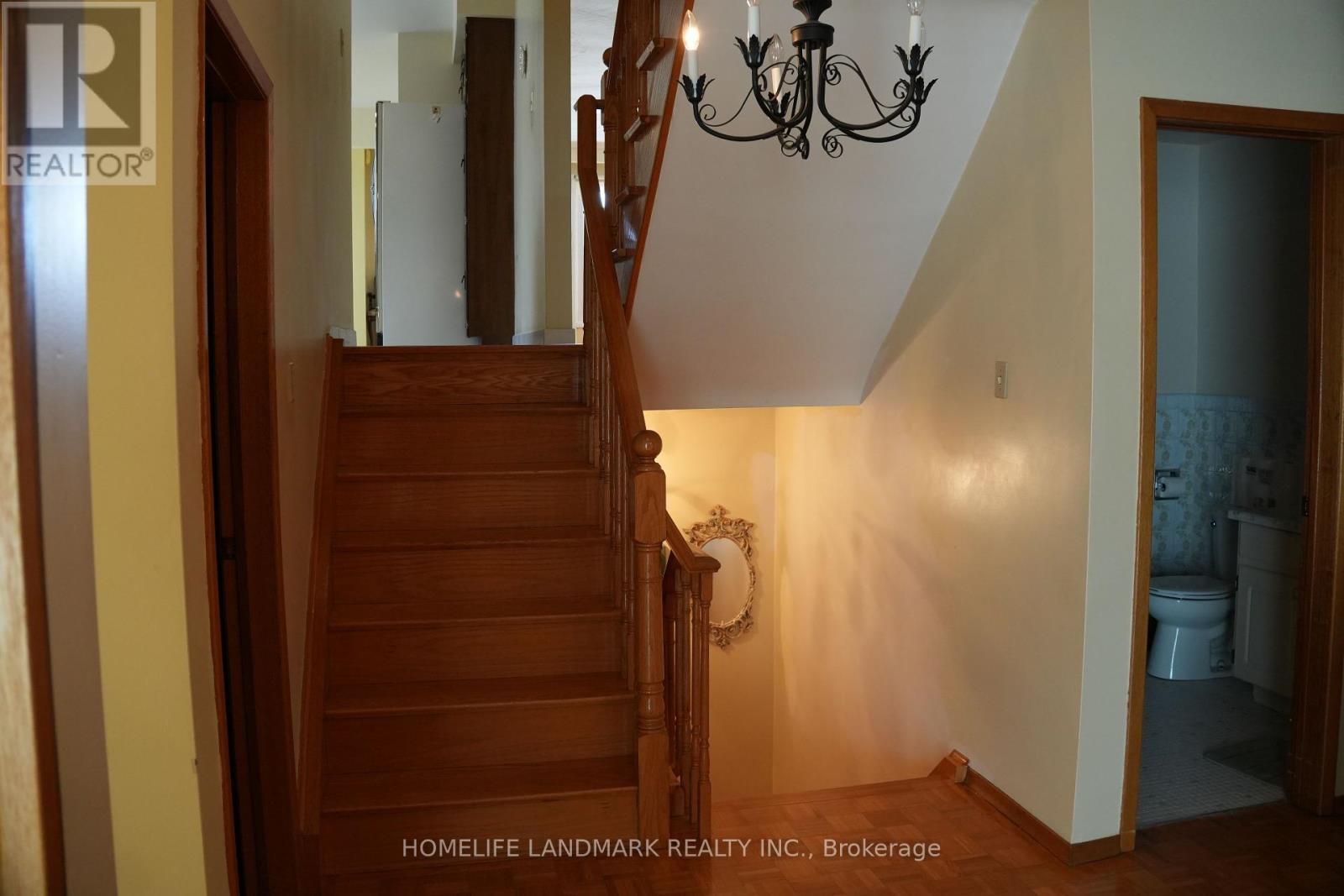 Photo 17 of 57 Navaho Drive, Toronto ON