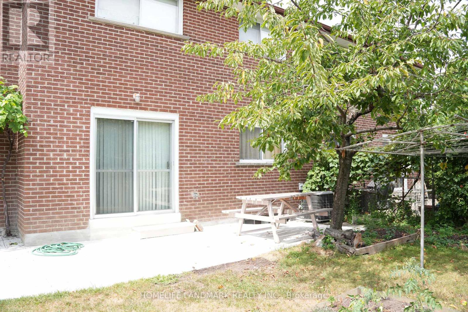 Photo 39 of 57 Navaho Drive, Toronto ON