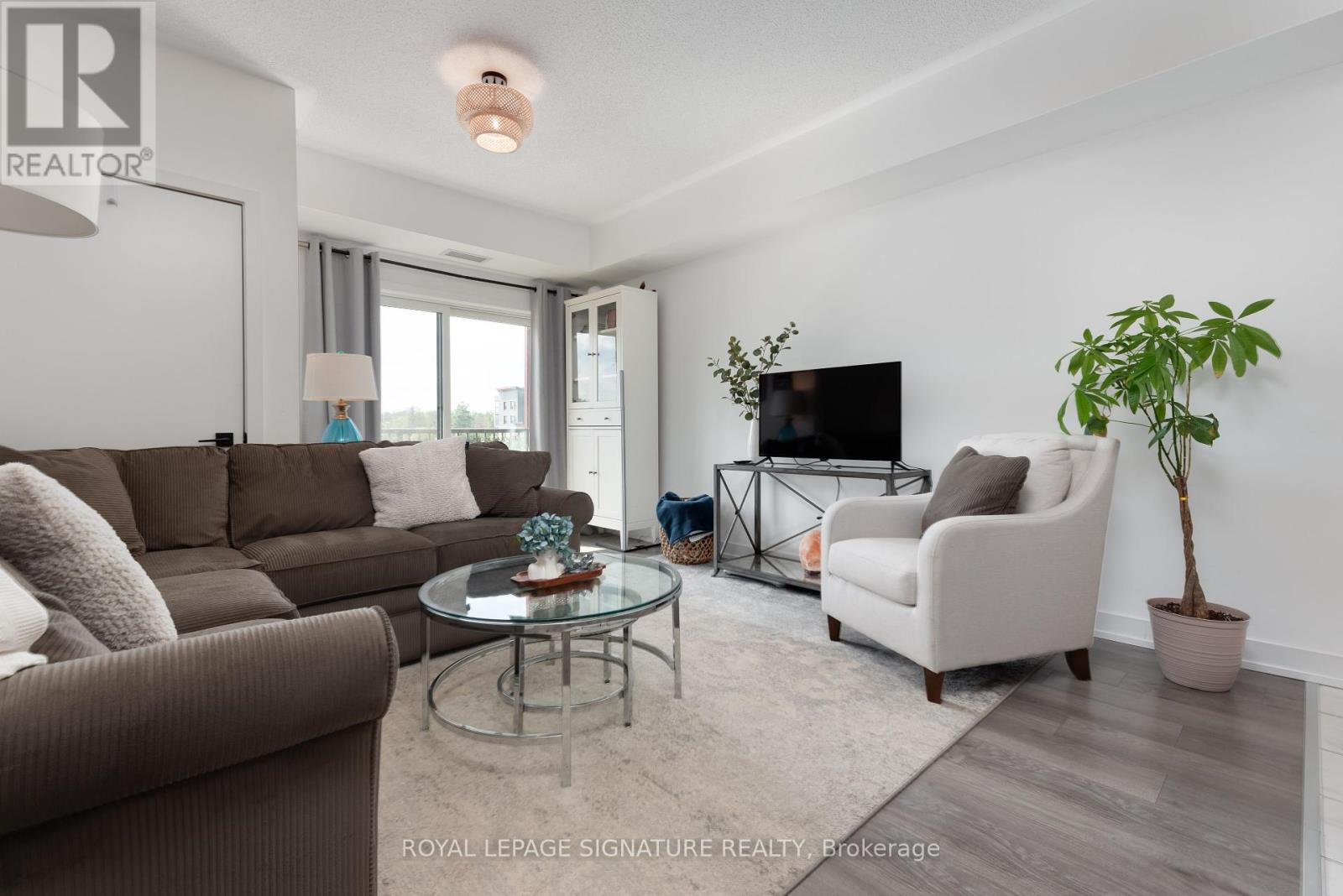 Photo 10 of 508 10 Culinary Lane, Barrie ON