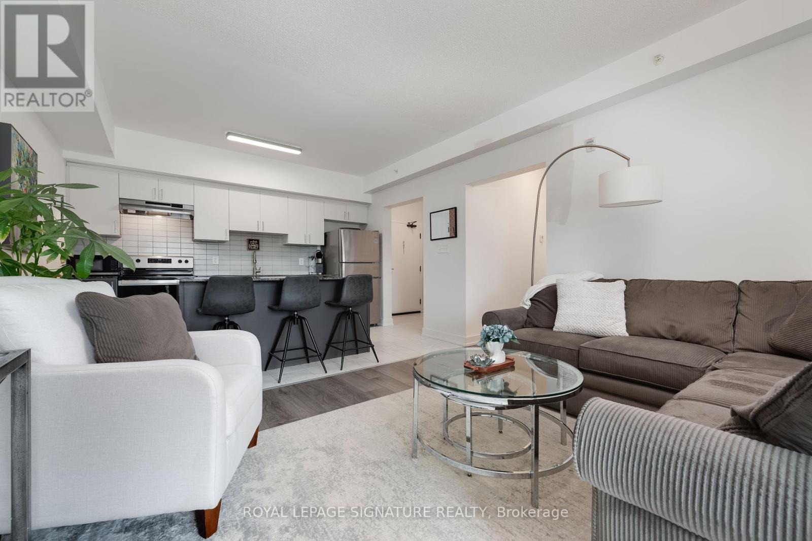 Photo 15 of 508 10 Culinary Lane, Barrie ON