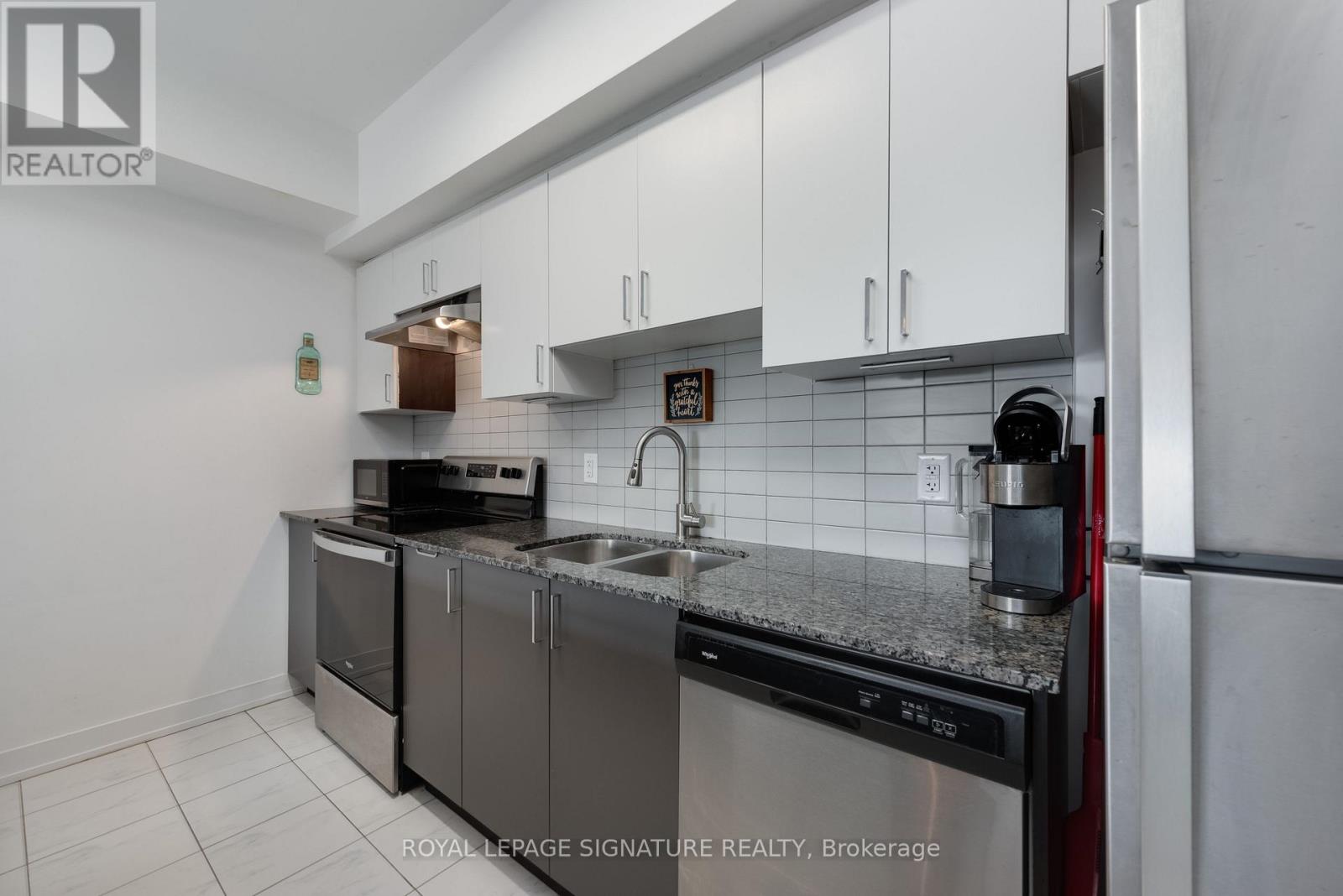 Photo 8 of 508 10 Culinary Lane, Barrie ON