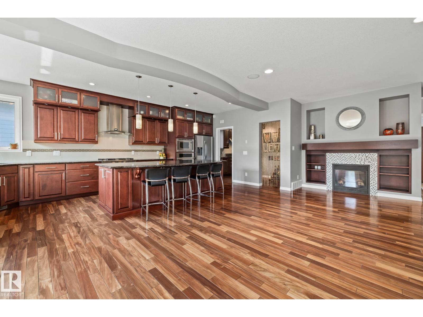 Photo 11 of 26 10550 Ellerslie Rd Sw, Edmonton AB