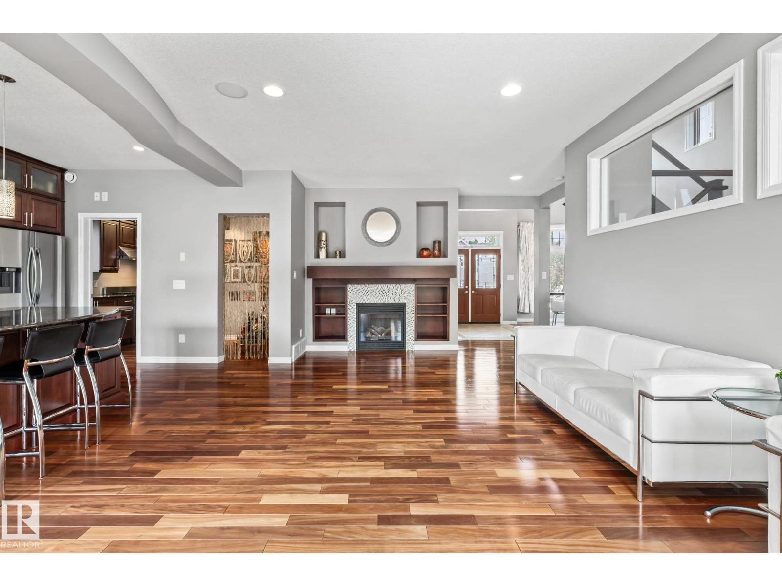 Photo 28 of 26 10550 Ellerslie Rd Sw, Edmonton AB