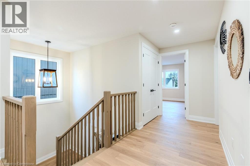 Photo 22 of 7 Bartlett Avenue, Grimsby ON