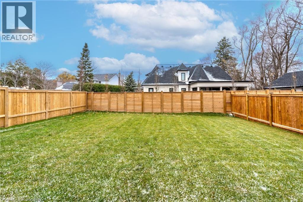 Photo 49 of 7 Bartlett Avenue, Grimsby ON