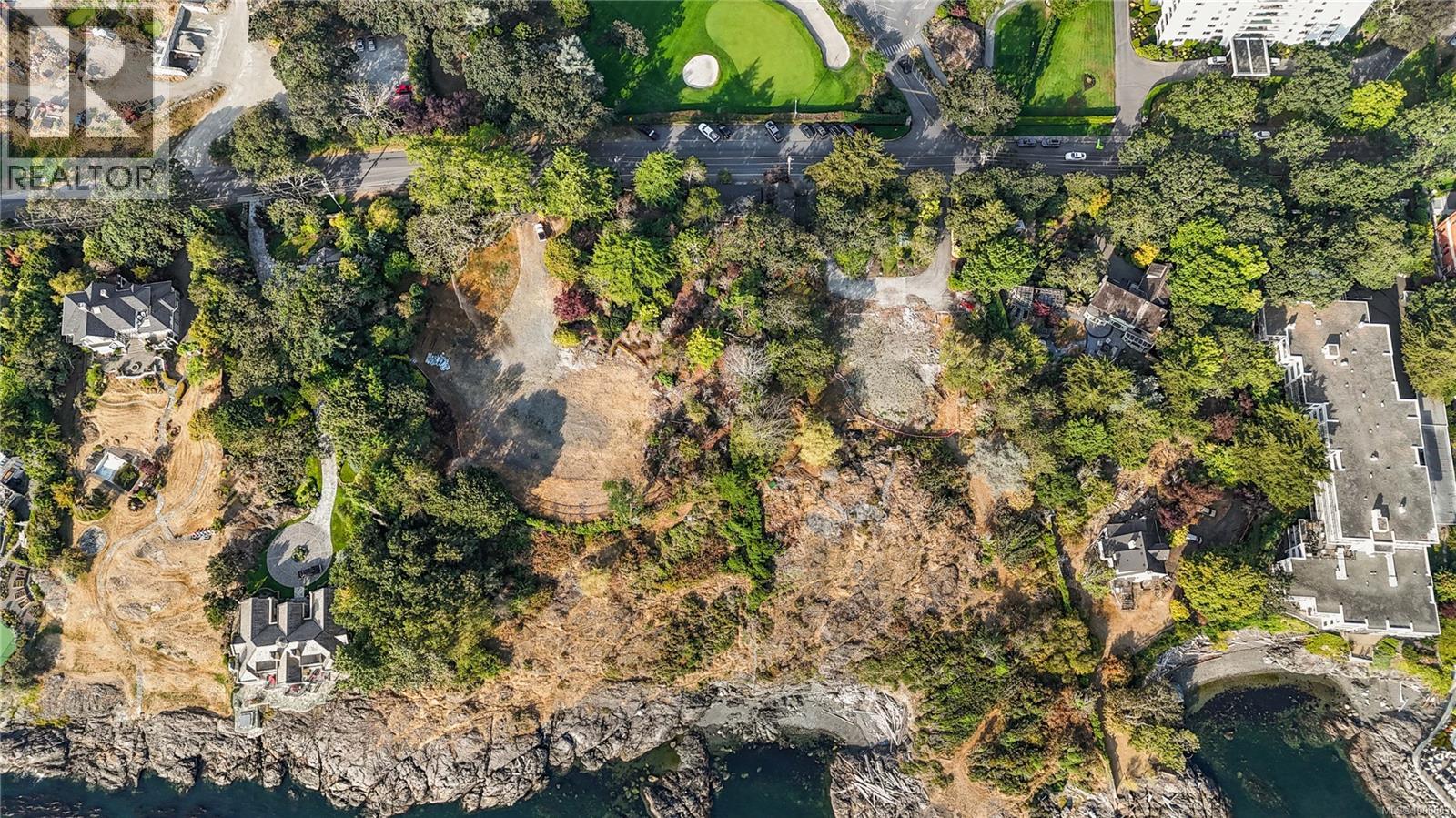  1069/1101 Beach Drive, Oak Bay