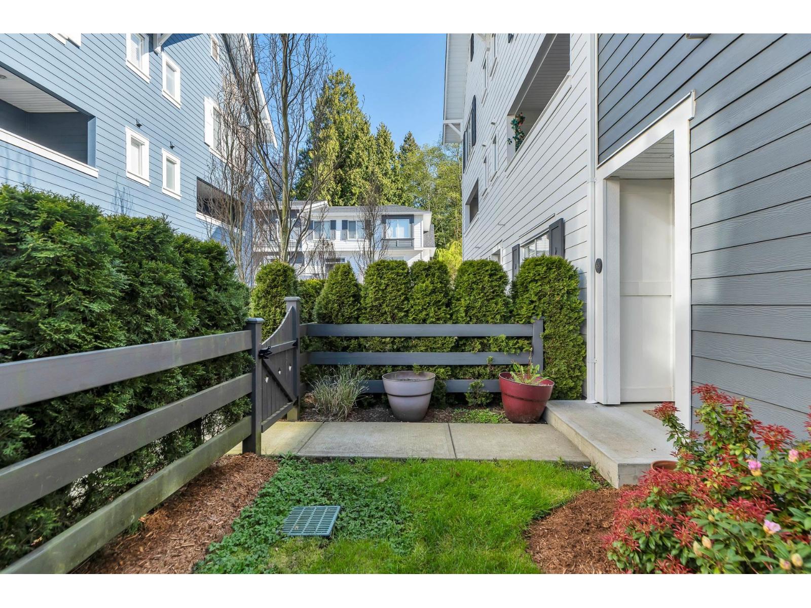 Photo 2 of 65 158 171 Street, Surrey BC