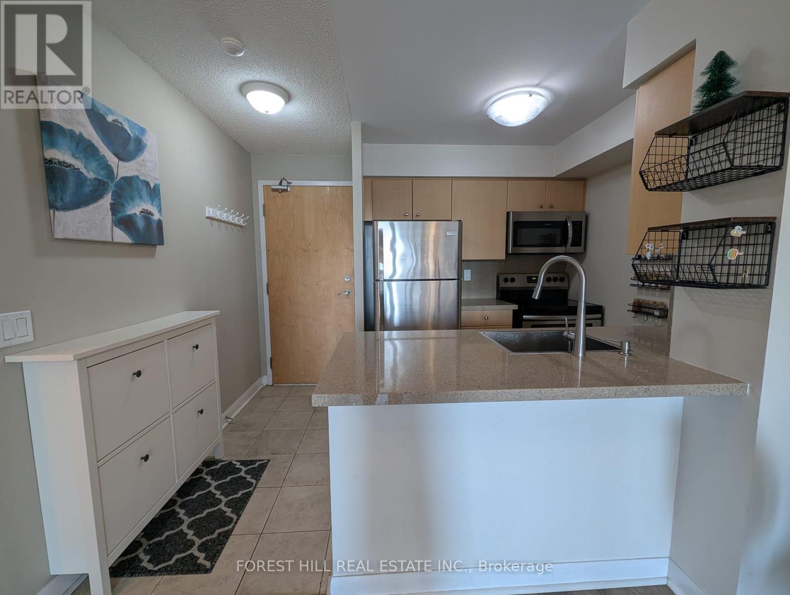 Photo 3 of 505 4968 Yonge Street, Toronto ON