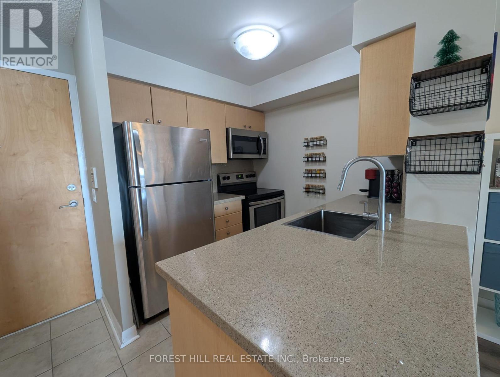 Photo 5 of 505 4968 Yonge Street, Toronto ON