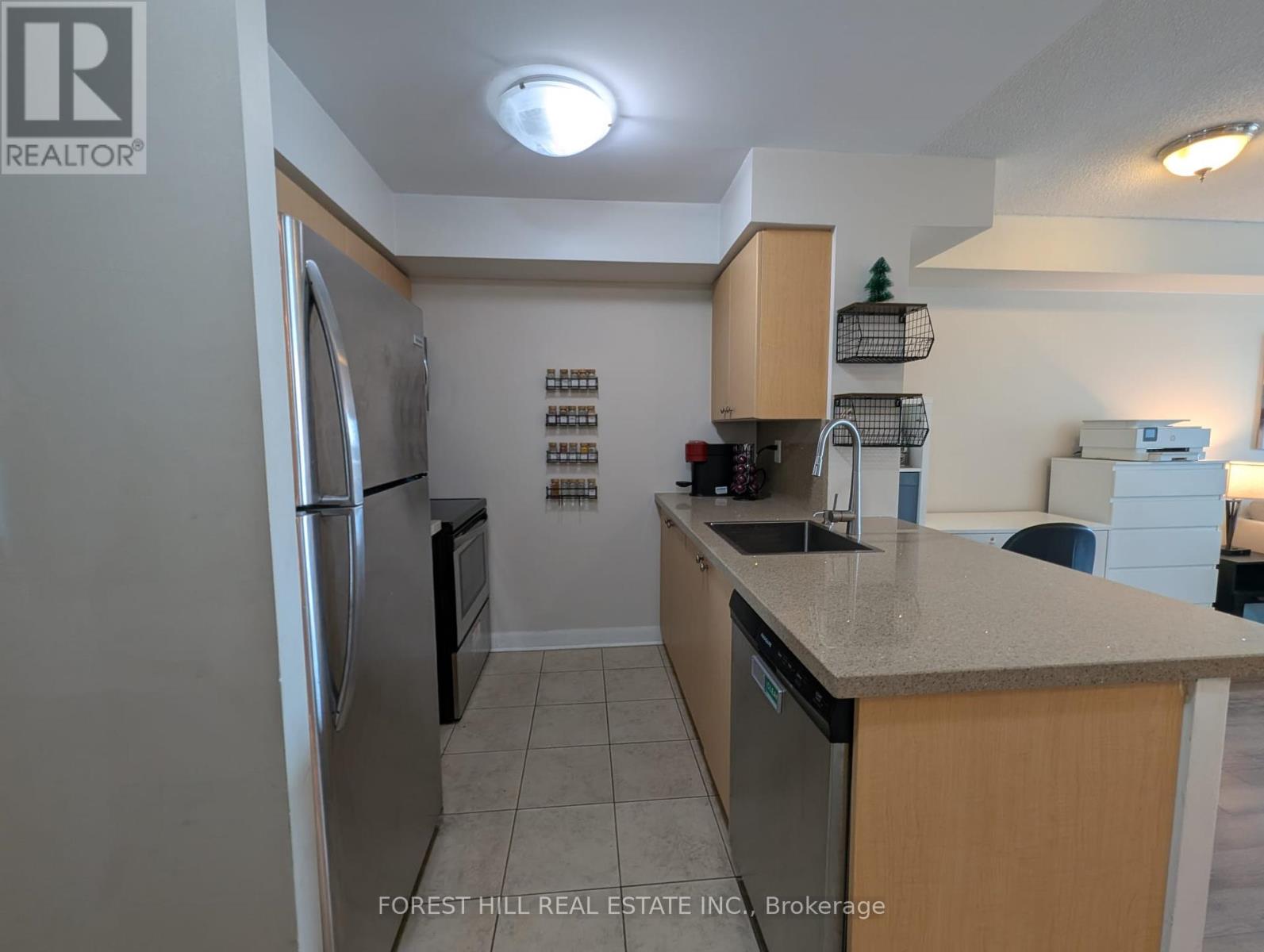 Photo 6 of 505 4968 Yonge Street, Toronto ON