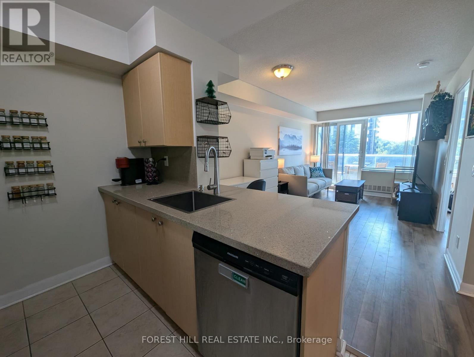 Photo 7 of 505 4968 Yonge Street, Toronto ON