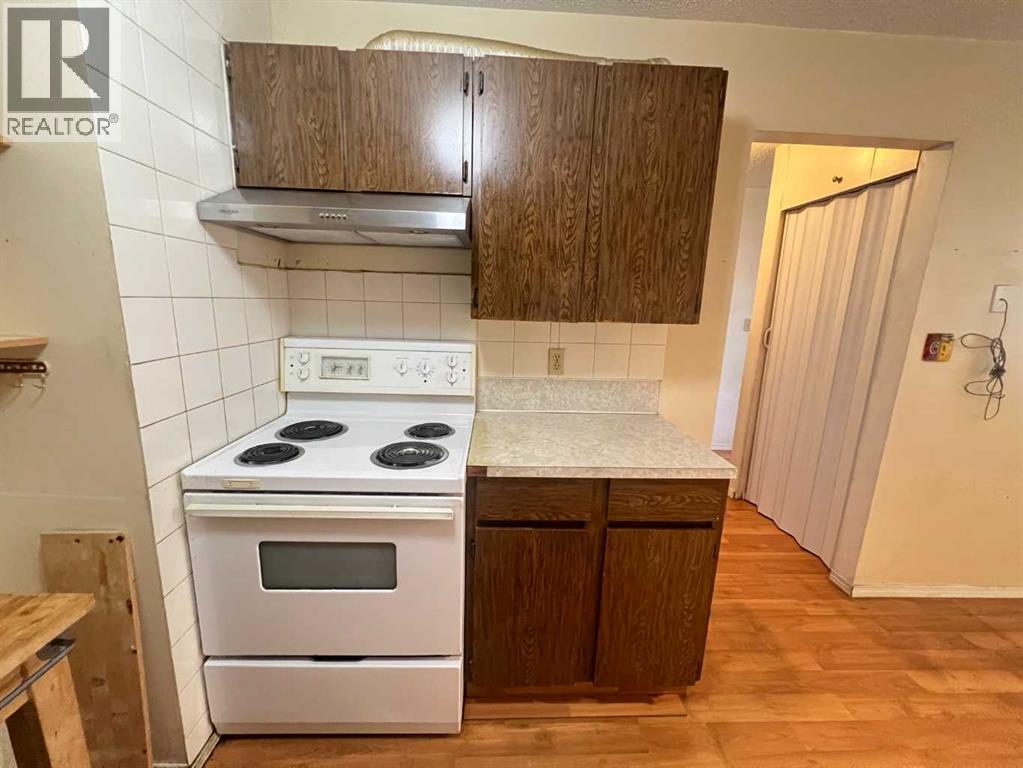 Single Family House for Sale in   Dalton Drive NW Dalhousie Calgary 