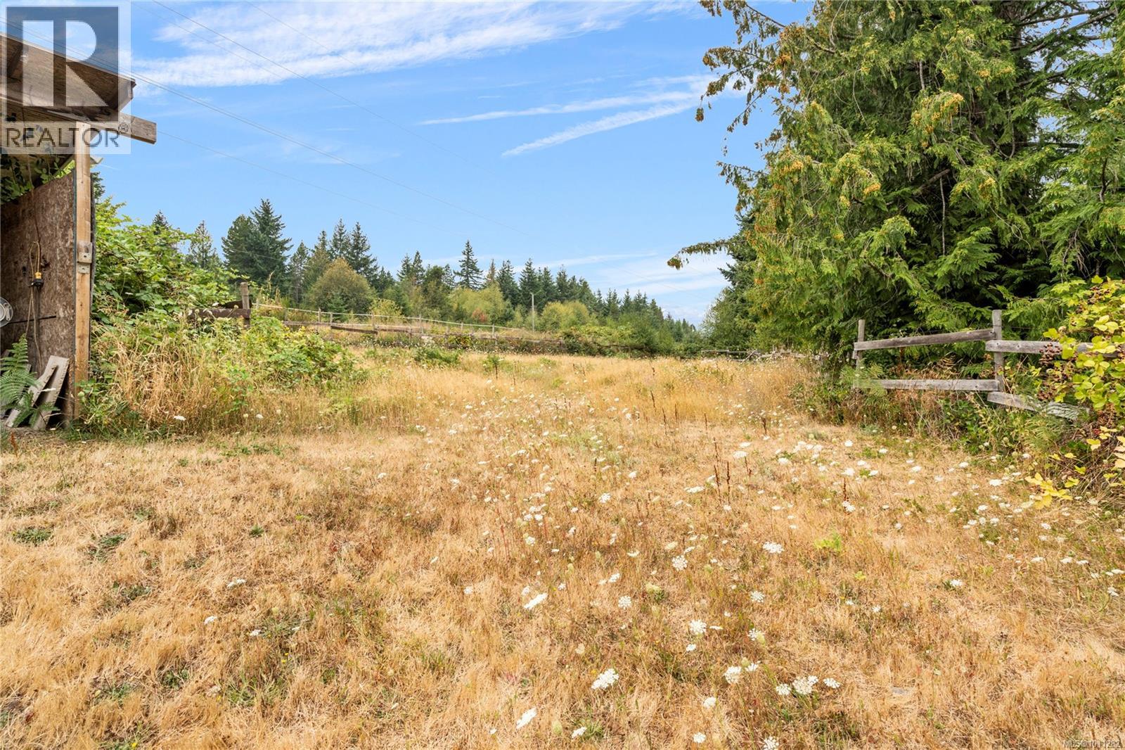 Photo 46 of 2975 Thorpe Rd, Qualicum Beach BC