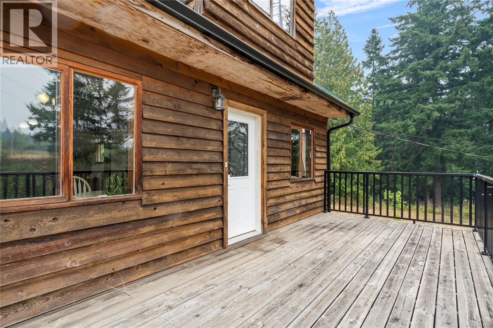 Photo 32 of 2975 Thorpe Rd, Qualicum Beach BC