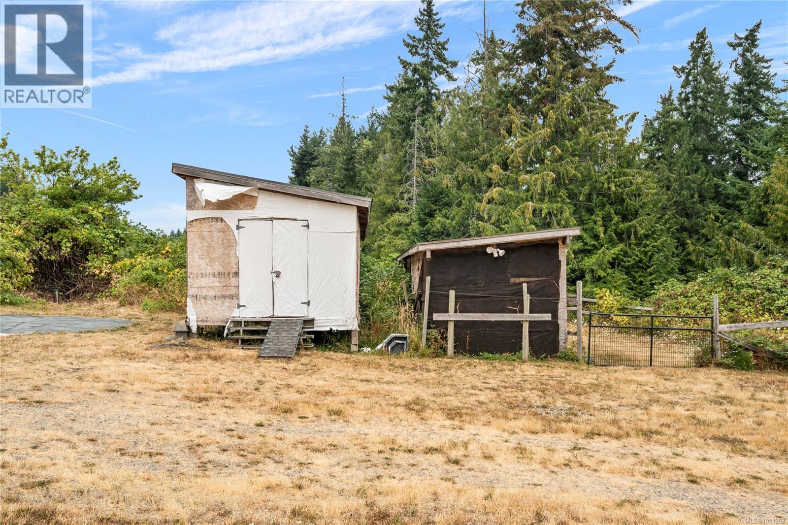 Photo 42 of 2975 Thorpe Rd, Qualicum Beach BC