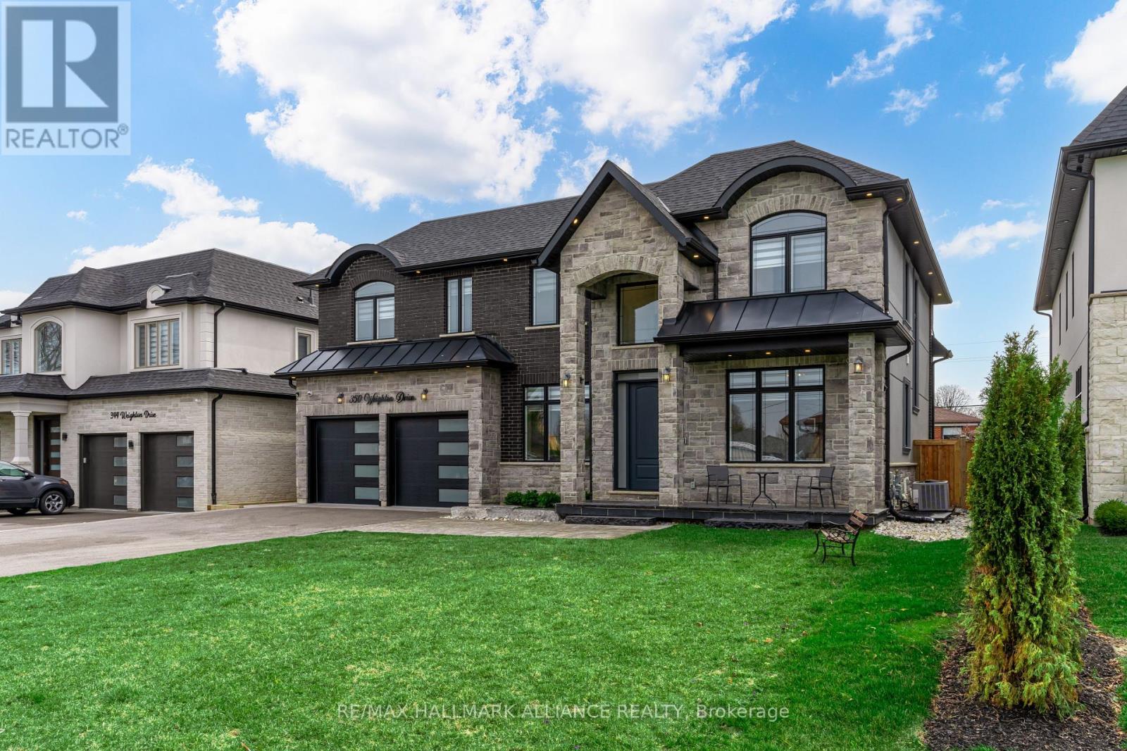 Photo 2 of 350 Weighton Drive, Oakville ON