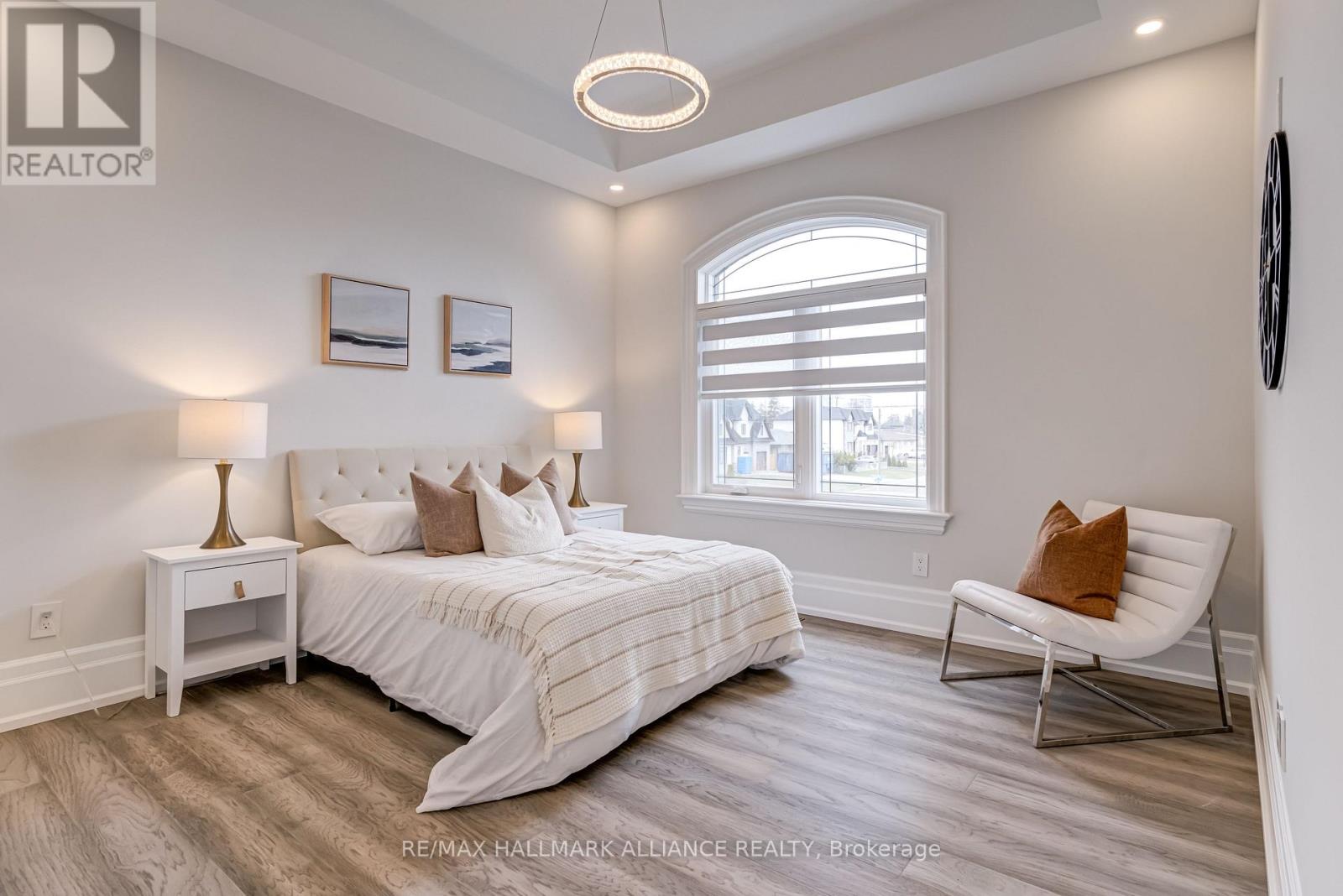 Photo 26 of 350 Weighton Drive, Oakville ON