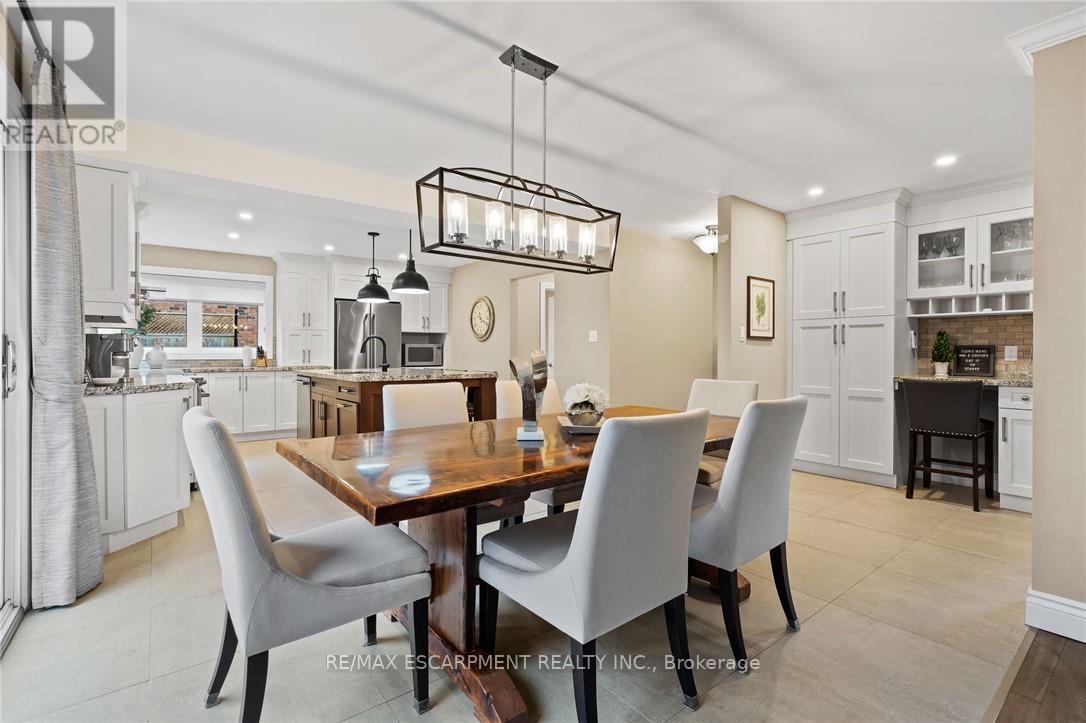 Photo 18 of 1103 Crofton Way, Burlington ON