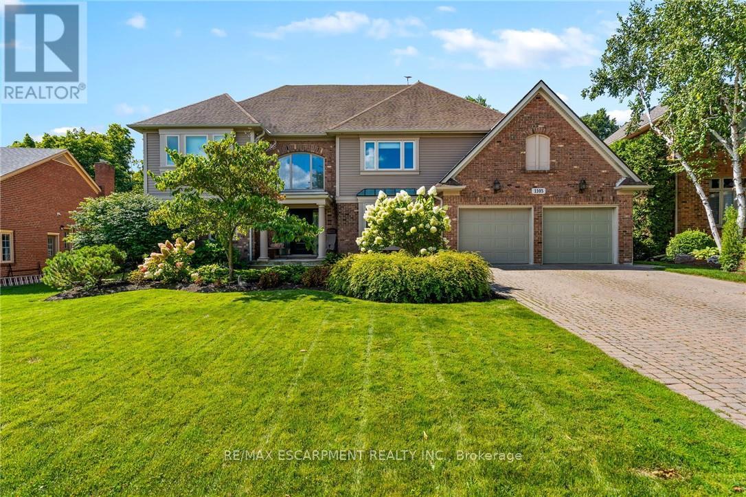 Photo 3 of 1103 Crofton Way, Burlington ON
