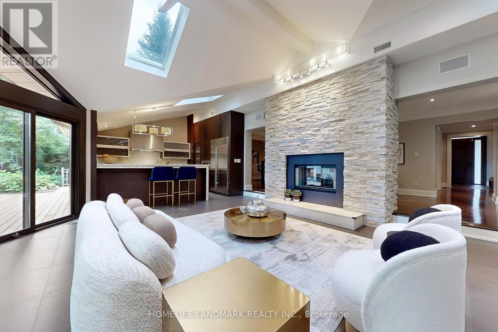 Photo 11 of 1558 Spring Road, Mississauga ON