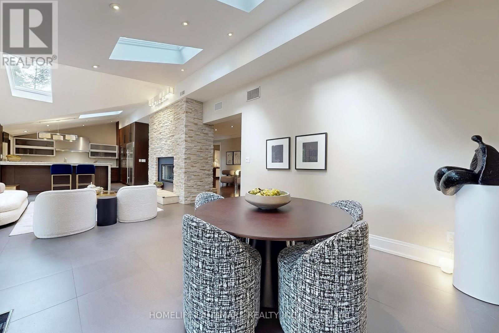 Photo 14 of 1558 Spring Road, Mississauga ON